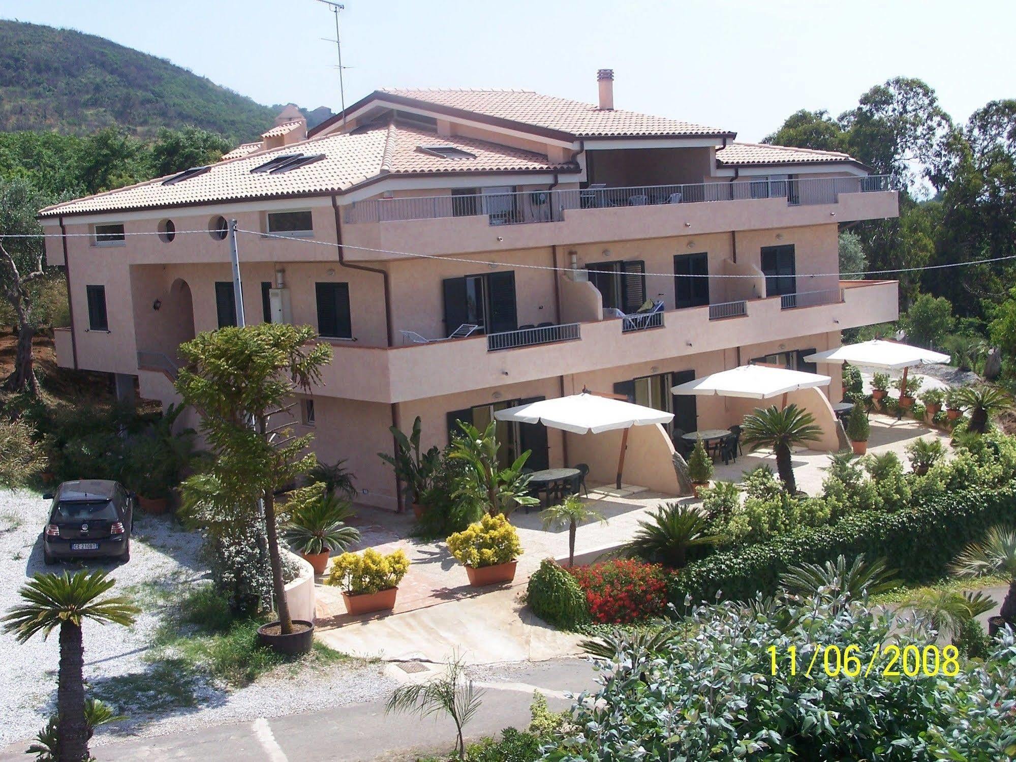 Residence Floritalia - Ricarica Auto Elettriche Santa Domenica  Ngoại thất bức ảnh
